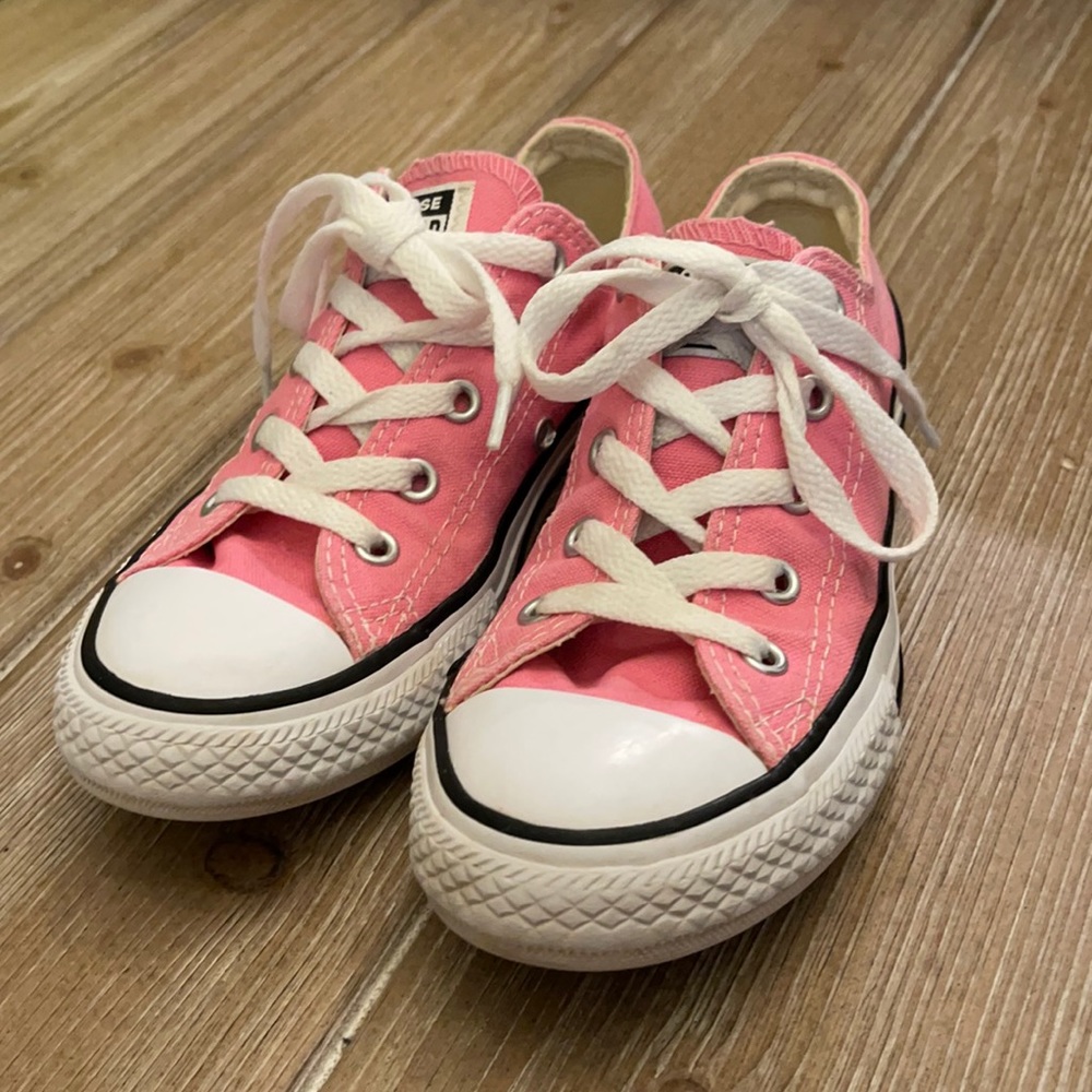 VGUC Converse sz.1 Girls